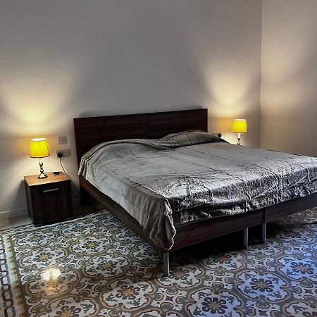 Вилла Dar Barbara - Duplex 1 Double Bed Maltese Style House Cospicua Экстерьер фото
