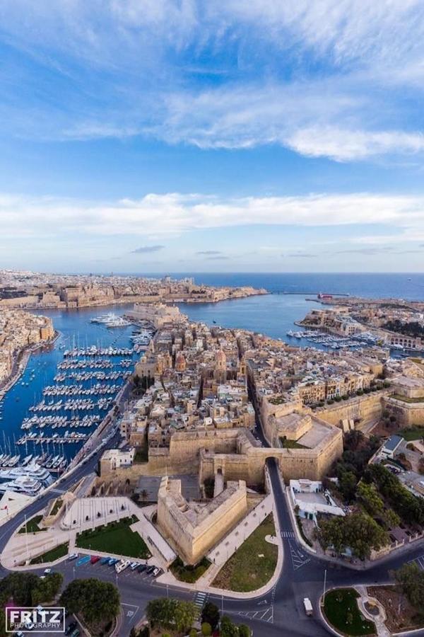 Вилла Dar Barbara - Duplex 1 Double Bed Maltese Style House Cospicua Экстерьер фото